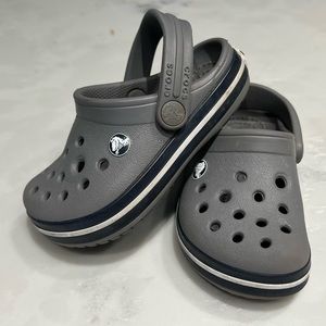 Crocs - toddler size 6 gray